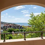 Sea Vista 3*