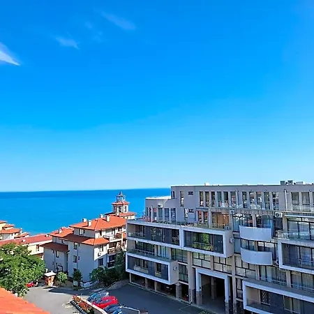 Sea Vista 3*