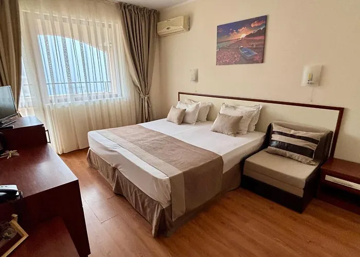 Sea Vista Hotel 3*